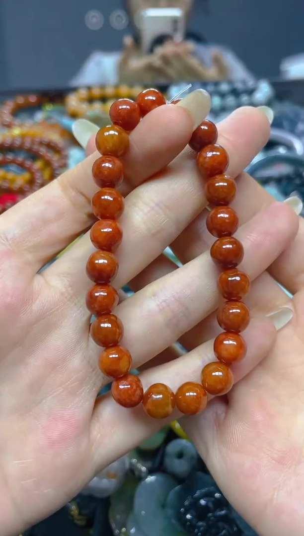 颈饰未镶嵌翡翠8MM/ Q /翡翠A货，一件也是批发价
