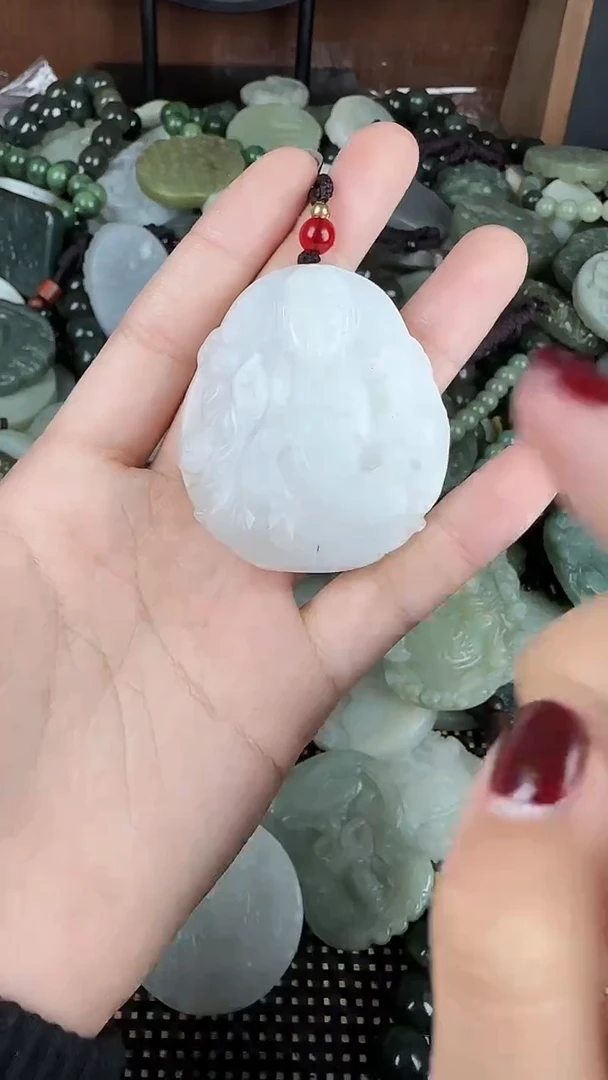 颈饰未镶嵌和田玉1