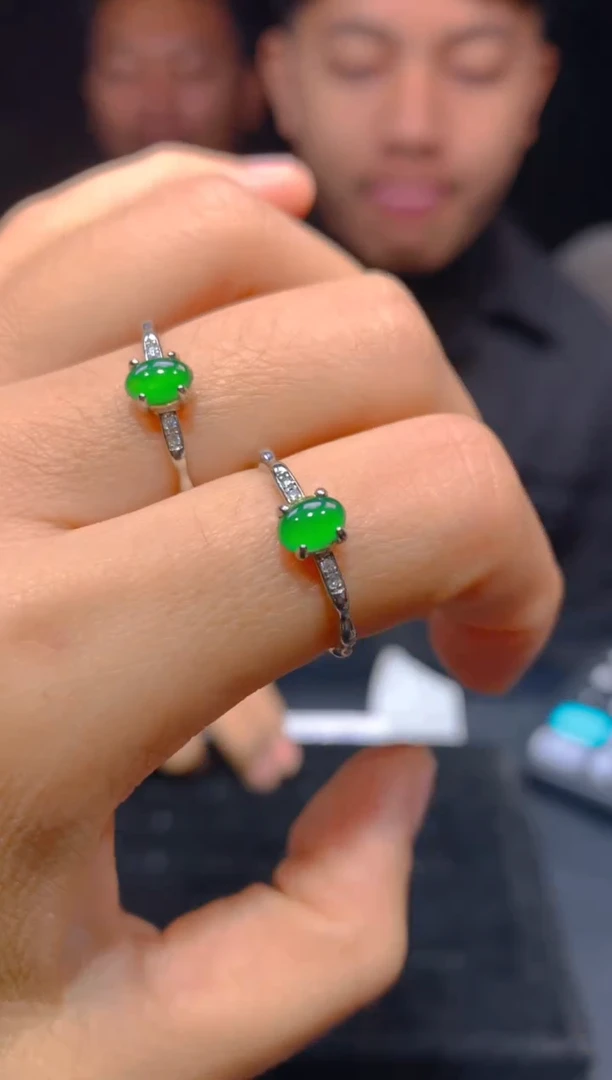 【闪购商品】定制翡翠未镶嵌5多样性发货（发其一）