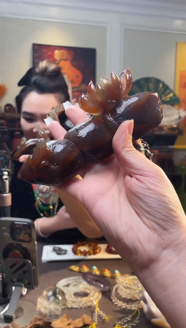 琉璃/树脂/塑料类涅**?摆件