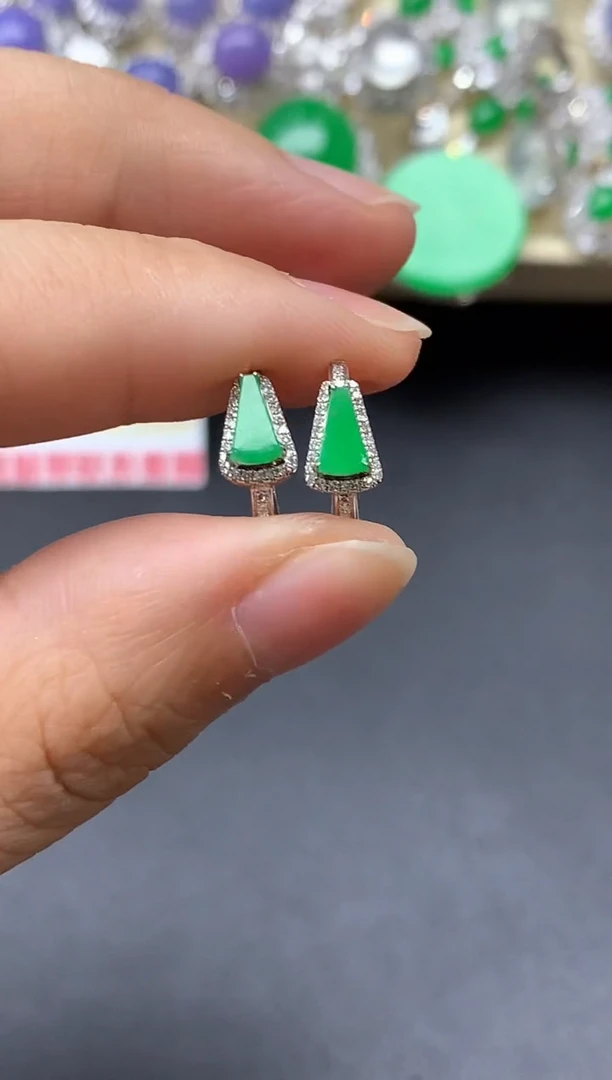 18K金镶嵌翡翠耳饰461-中国好珍宝