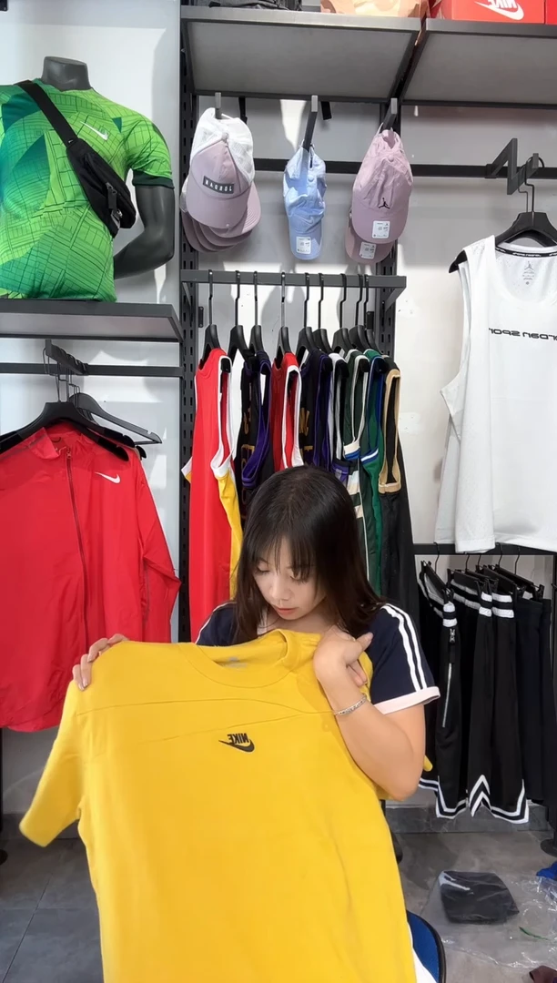 1562编码 瑕疵修复以直播间讲解为准 尺码M