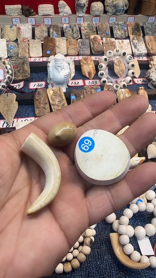 泥塑风****人小把玩件摆件