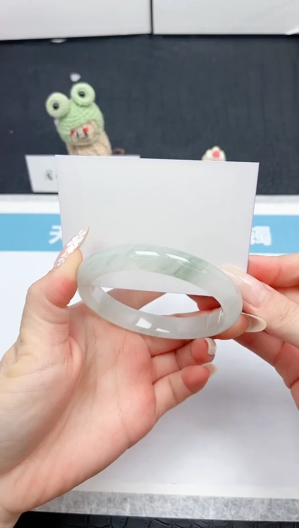 【闪购商品】石英质玉手镯未镶嵌1-60.2