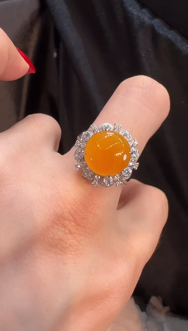 【闪购商品】翡翠戒指18K金镶嵌戒指