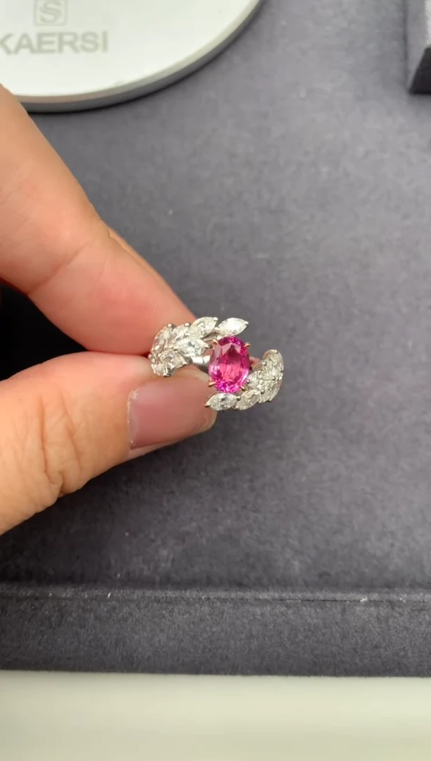 戒指彩色蓝宝石18K金镶嵌1.58ct帕帕拉恰   GH  定制