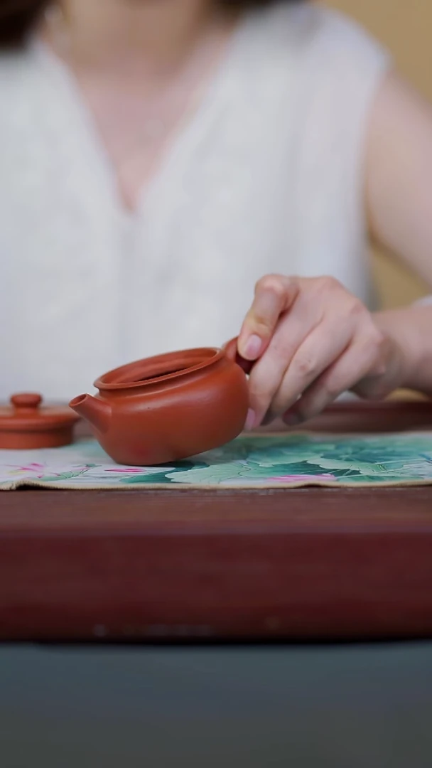 茶壶紫砂17-微瑕半手红泥汉瓦160cc