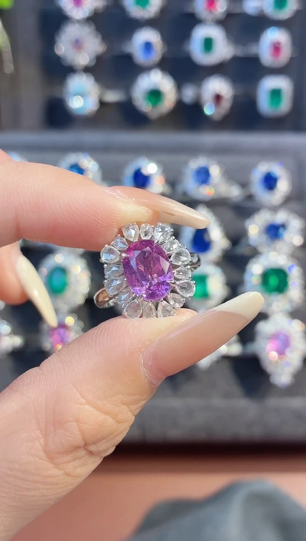 戒指彩色蓝宝石18K金镶嵌-2.48克拉*无烧