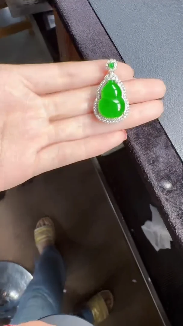 未镶嵌定制翡翠翡翠有轻微色差属于正常现象，葫芦多样性发货1