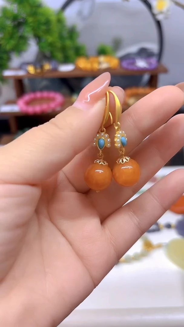 14K金镶嵌和田玉（糖玉）耳饰E476