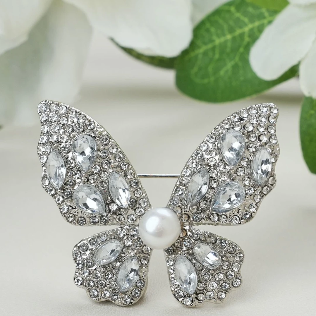 【缺货】淡水无核珍珠蝴蝶胸针多样性发一/有瑕6-7mmV0209