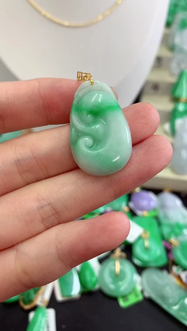 翡翠18K金镶嵌吊坠(不含链)挂件