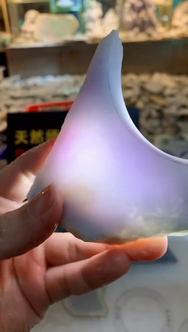 翡翠裸石0朗0翡翠珠宝80