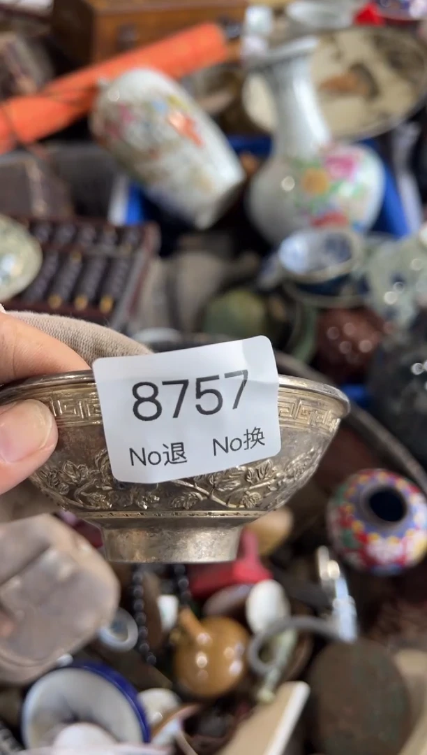 晏刘*哥55667788202508258757