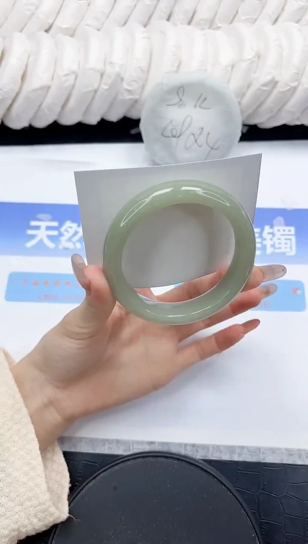 未镶嵌手镯石英质玉269-56