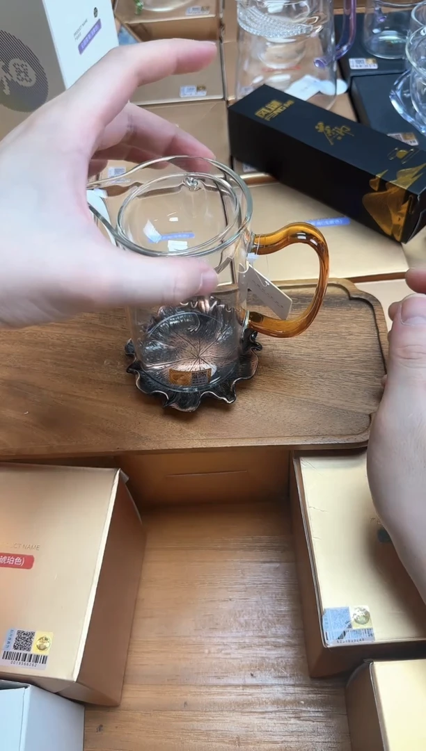 禾器金标沁瑞茶海琥珀+青蛙杯垫