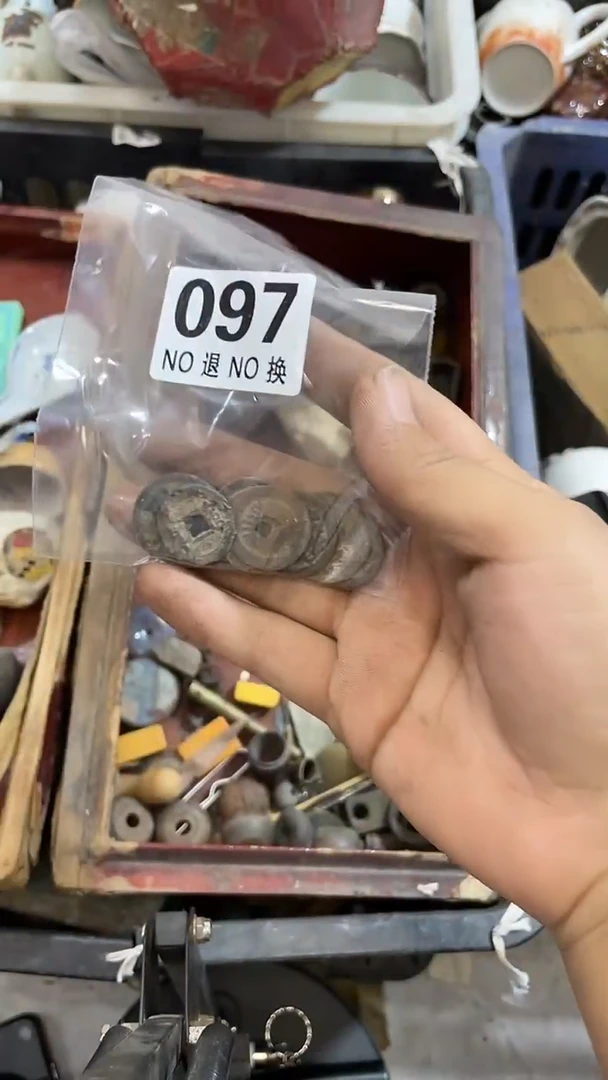 磁***音所拍商品均为残品，付款表示默认，不退不换，看好下单，
