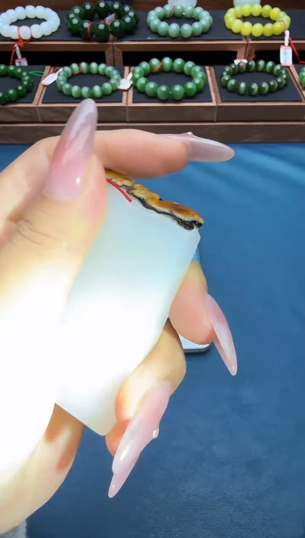 未镶嵌和田玉（子料）把件胡*黑1