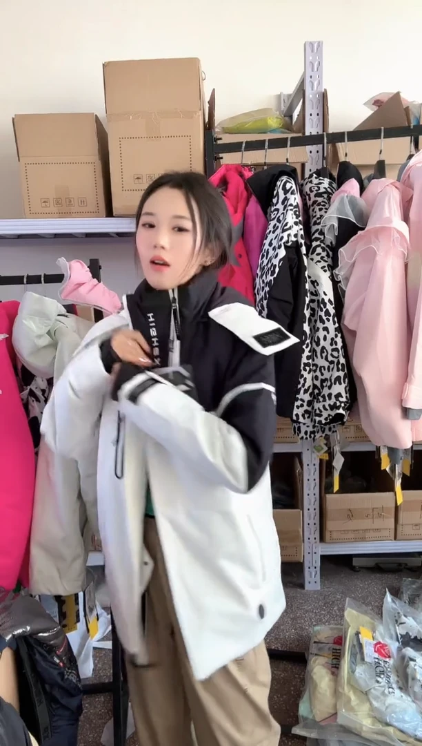 电加热 滑雪服12526  白色  s码’