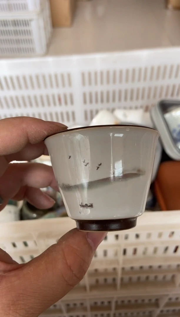 无运费险有瑕疵的摄影的产品有使用过的痕迹有点脏介意勿拍