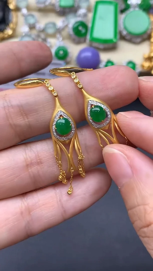 翡翠18K金镶嵌颈饰424-中国好珍宝