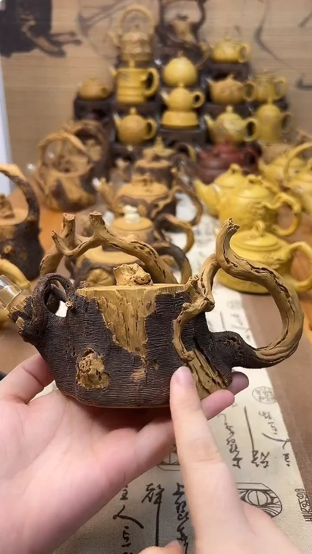 茶壶紫砂东****）仿木松桩壶
