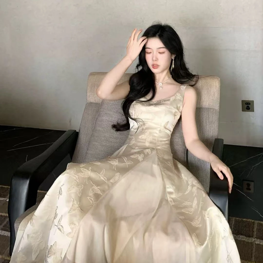 优雅古典挺型蝴蝶礼服蕾丝气质拼接吊带连衣裙