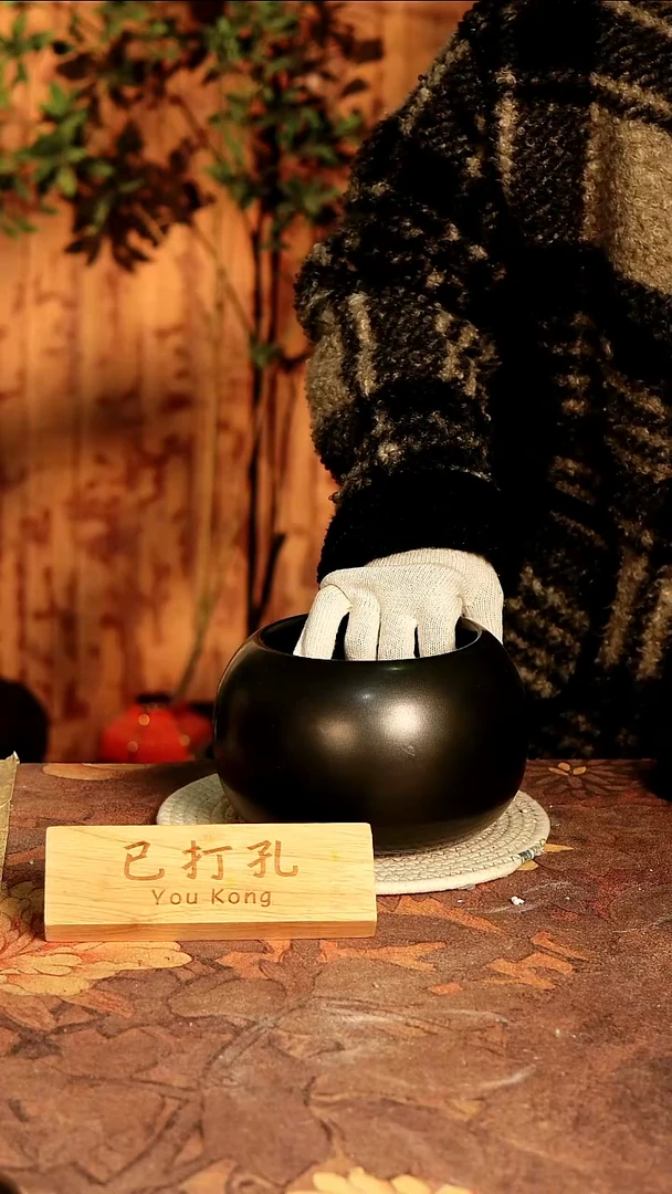 陶瓷小***?27-29高12口12误差2已打孔瑕疵