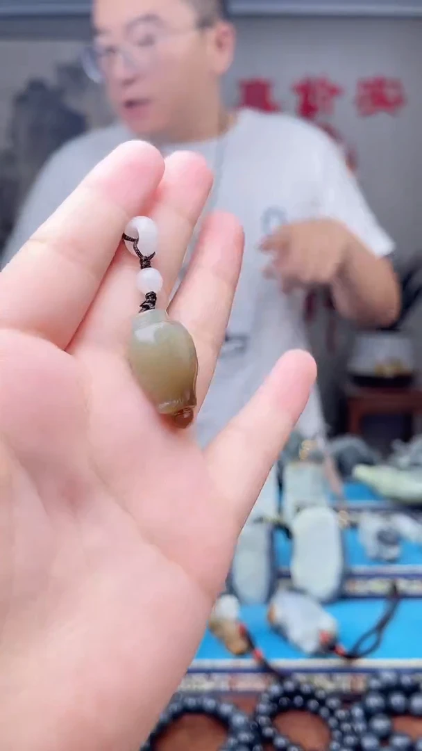 和田玉未镶嵌挂件1