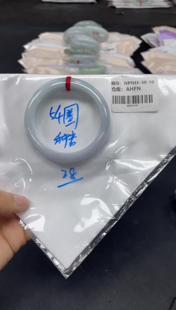 未镶嵌手镯翡翠翡翠手镯