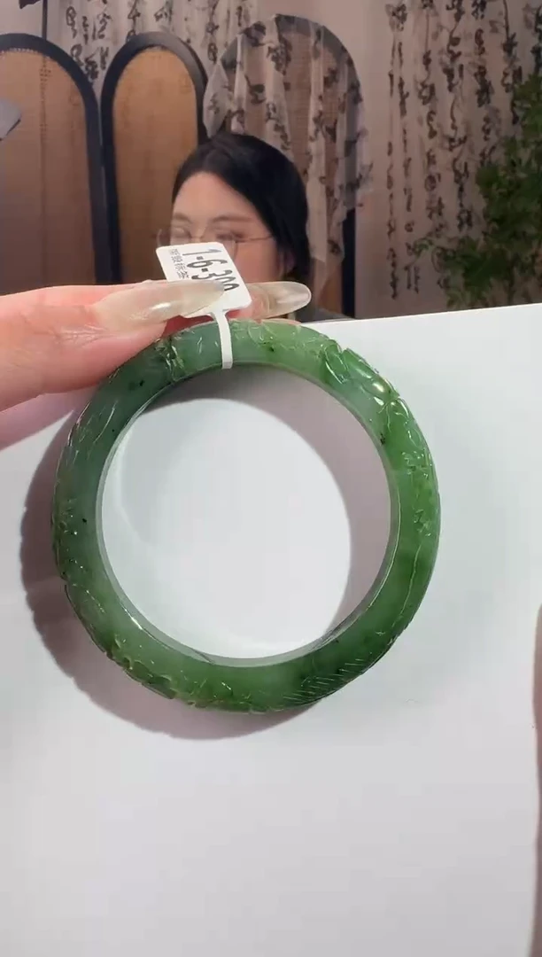 未镶嵌手镯和田玉雕花镯 58+