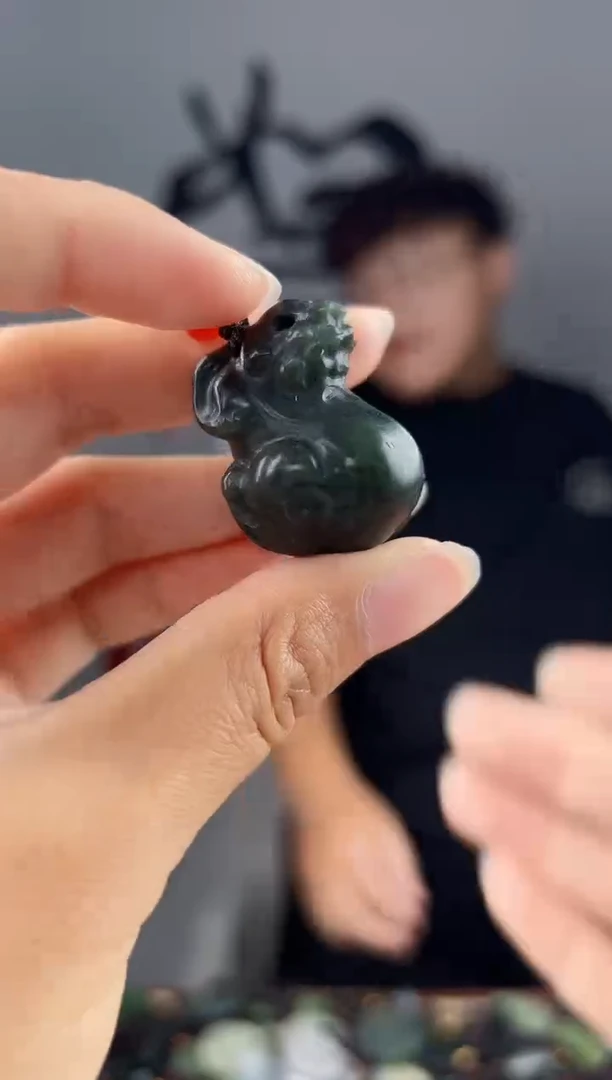 颈饰未镶嵌和田玉拍一发一，多样性发货