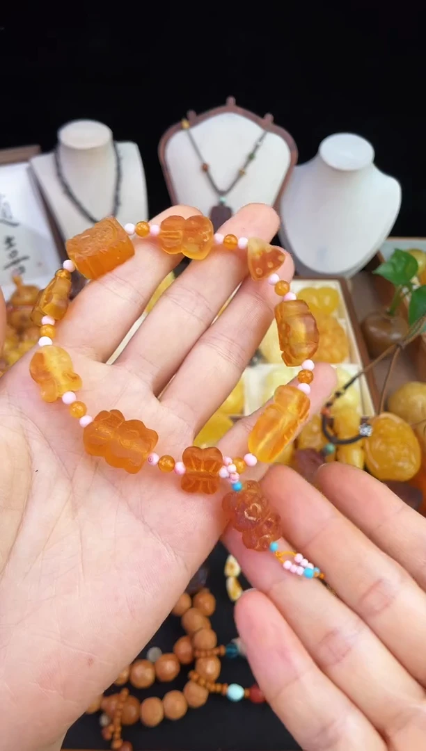 未镶嵌琥珀珠宝奇石柒月