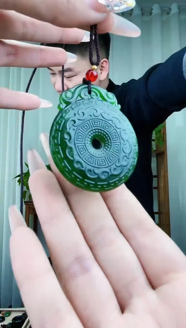 【闪购商品】和田玉挂件未镶嵌拍一发一，多样性发货！