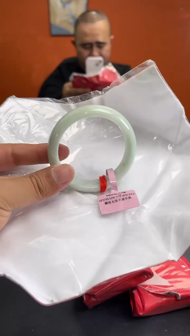 未镶嵌手镯翡翠8 55