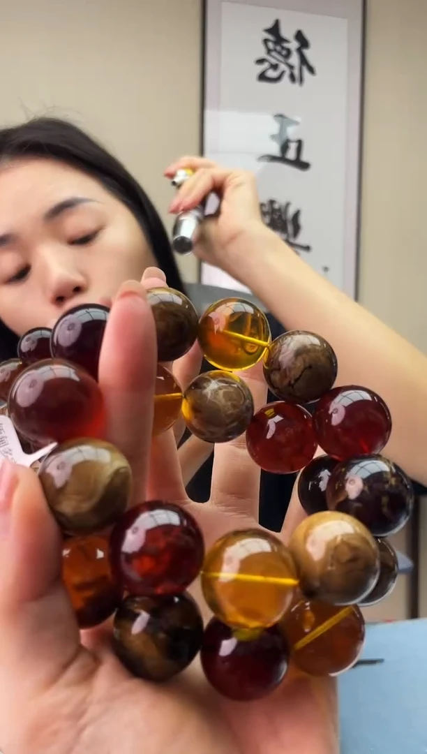 琥珀未镶嵌珠宝奇石T065 22假一罚十，多样性发一件
