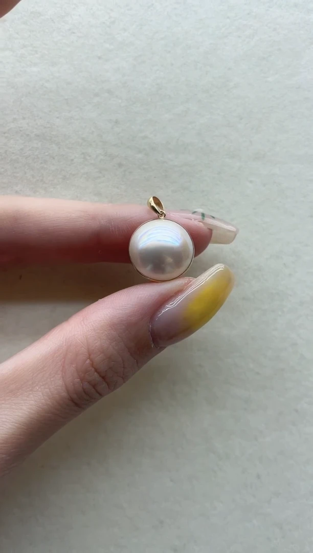 18K金镶嵌拼合珍珠（马贝珠）吊坠80