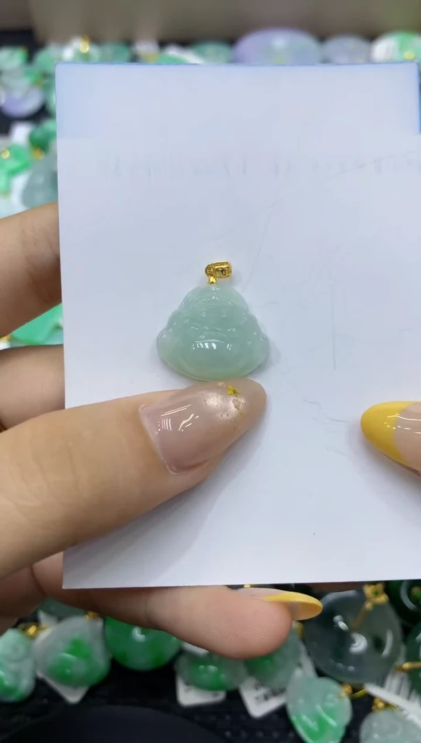 颈饰未镶嵌翡翠天然缅甸翡翠A货