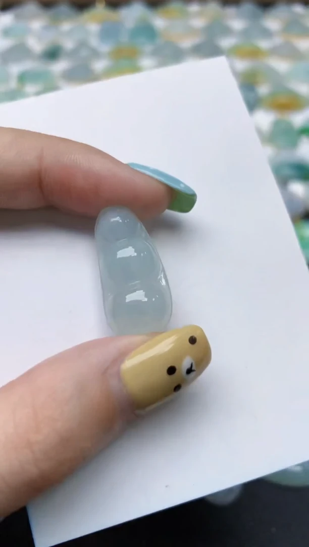 翡翠未镶嵌颈饰天然翡翠A货