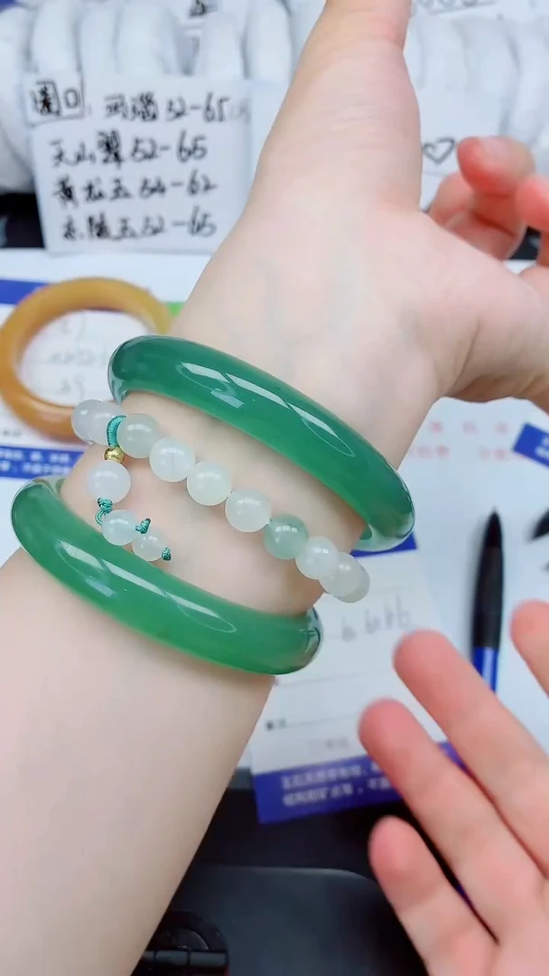 石英质玉手镯未镶嵌58-65