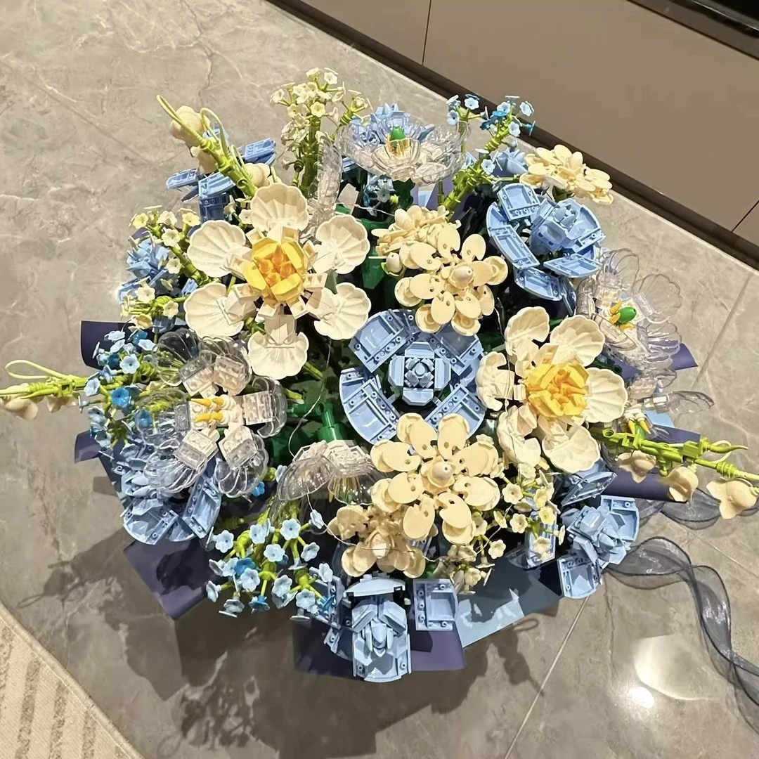 新款永生玫瑰积木花束拼装一整套抱抱桶玩具女生系列女孩节日礼物