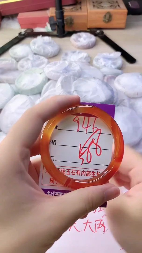 手镯玛瑙/玉髓未镶嵌946
