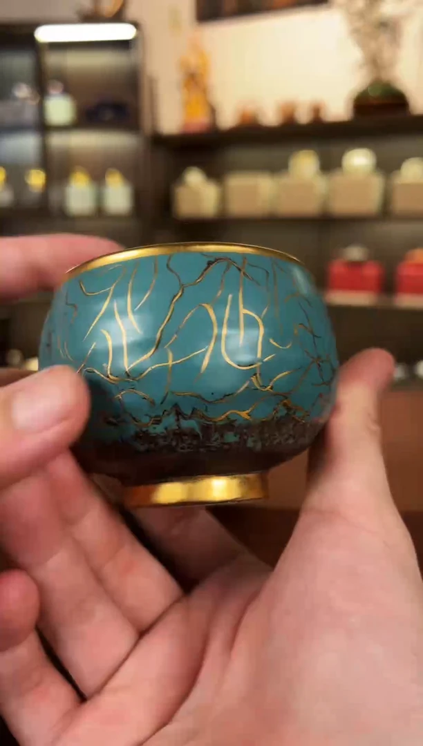 祖母绿描金大肚杯