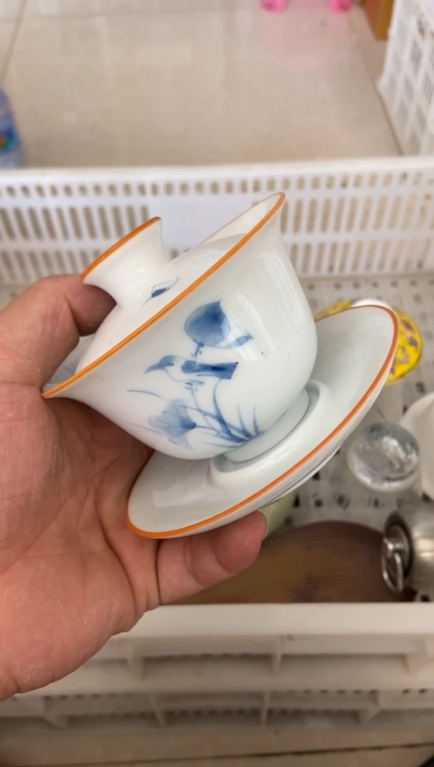 杯无运费险有瑕疵的摄影的产品有使用过的痕迹有点脏介意勿拍