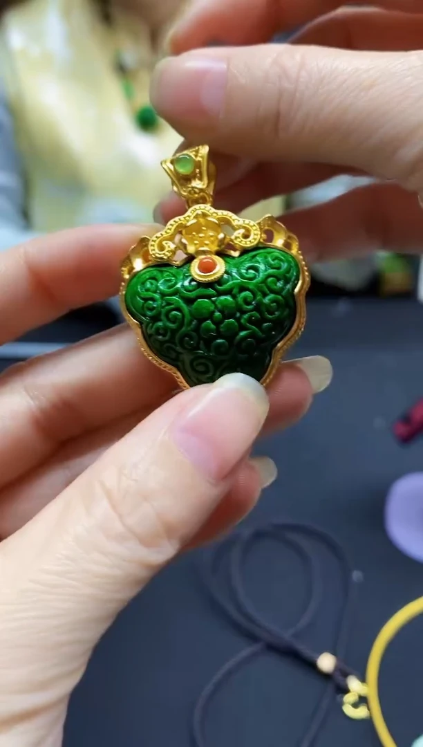 颈饰未镶嵌翡翠翡翠吊坠64