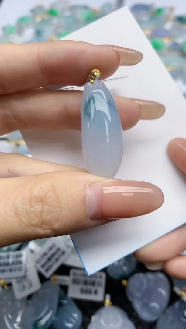 【闪购商品】翡翠挂件18K金镶嵌天然翡翠A货