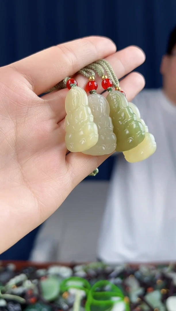 未镶嵌和田玉挂件拍一发一，多样性发货