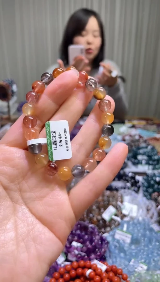 【闪购商品】水晶手串未镶嵌彩兔毛8+