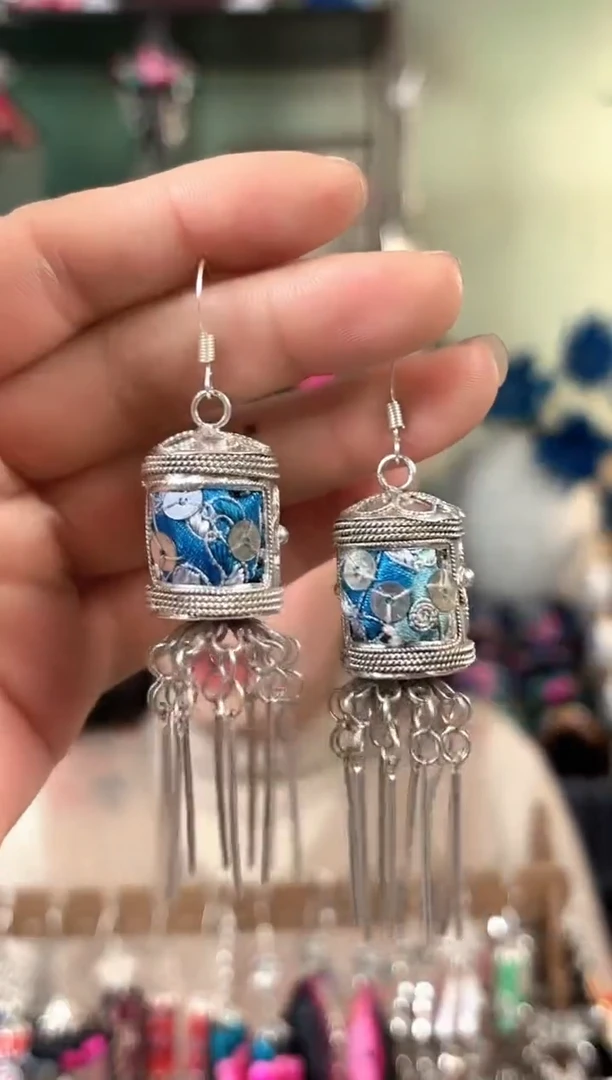 彩云南阁非遗老绣饰品548*