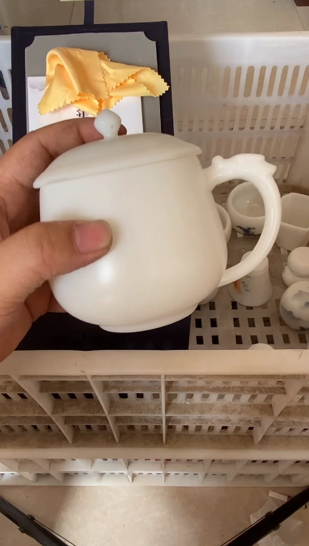 杯无运费险有瑕疵的摄影的产品有使用过的痕迹有点脏介意勿拍